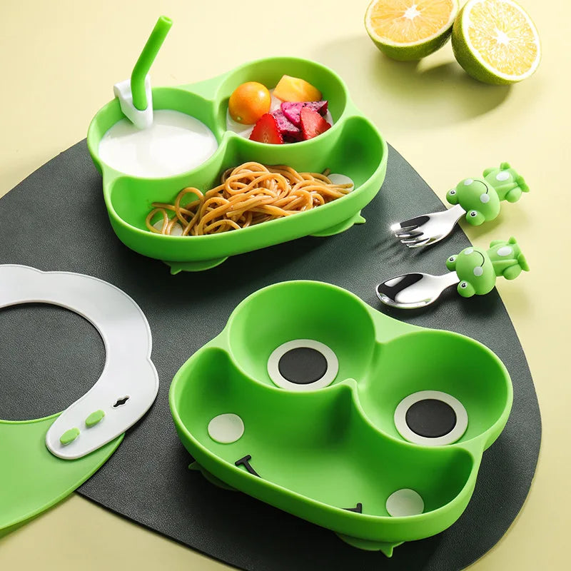 Set di piatti in silicone da 4 pezzi per bambini