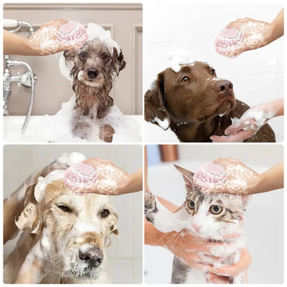 Lavare il cane da distributore di massaggi
